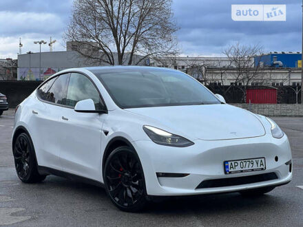 Білий Тесла Model Y, об'ємом двигуна 0 л та пробігом 43 тис. км за 35500 $, фото 1 на Automoto.ua