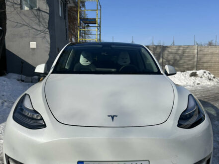 Білий Тесла Model Y, об'ємом двигуна 0 л та пробігом 35 тис. км за 25600 $, фото 1 на Automoto.ua