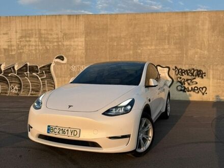 Белый Тесла Model Y, объемом двигателя 0 л и пробегом 91 тыс. км за 22000 $, фото 1 на Automoto.ua