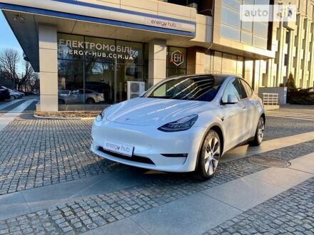 Тесла Model Y 2021 в Днепре (Днепропетровске) на Automoto.ua Белый Тесла Model Y, объемом двигателя 0 л и пробегом 9 тыс. км за 52000 $, фото 1 на Automoto.ua