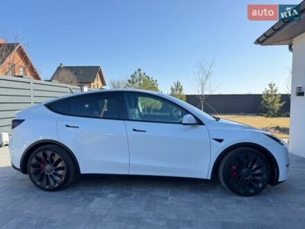 Белый Тесла Model Y, объемом двигателя 0 л и пробегом 81 тыс. км за 24500 $, фото 1 на Automoto.ua