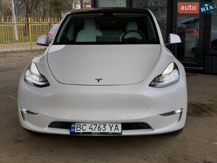 Белый Тесла Model Y, объемом двигателя 0 л и пробегом 92 тыс. км за 23000 $, фото 1 на Automoto.ua