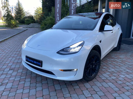 Тесла Model Y 2021 в Львове на Automoto.ua Белый Тесла Model Y, объемом двигателя 0 л и пробегом 39 тыс. км за 27300 $, фото 1 на Automoto.ua