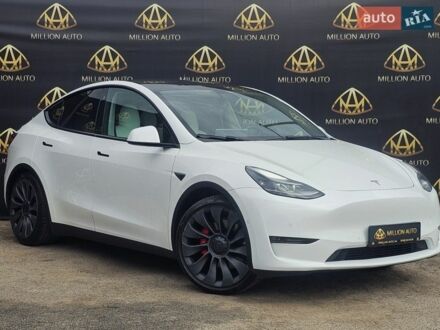 Білий Тесла Model Y, об'ємом двигуна 0 л та пробігом 21 тис. км за 24999 $, фото 1 на Automoto.ua