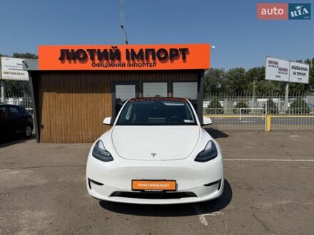 Белый Тесла Model Y, объемом двигателя 0 л и пробегом 43 тыс. км за 26800 $, фото 1 на Automoto.ua