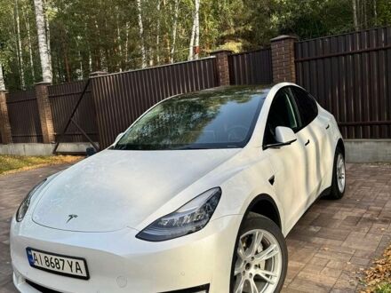 Белый Тесла Model Y, объемом двигателя 0 л и пробегом 148 тыс. км за 18000 $, фото 1 на Automoto.ua