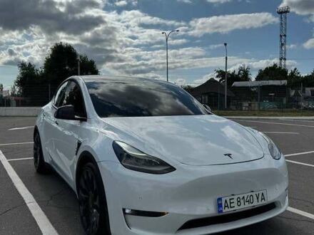 Тесла Model Y 2021 в Днепре (Днепропетровске) на Automoto.ua Белый Тесла Model Y, объемом двигателя 0 л и пробегом 87 тыс. км за 26999 $, фото 1 на Automoto.ua