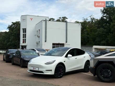 Білий Тесла Model Y, об'ємом двигуна 0 л та пробігом 48 тис. км за 26300 $, фото 1 на Automoto.ua