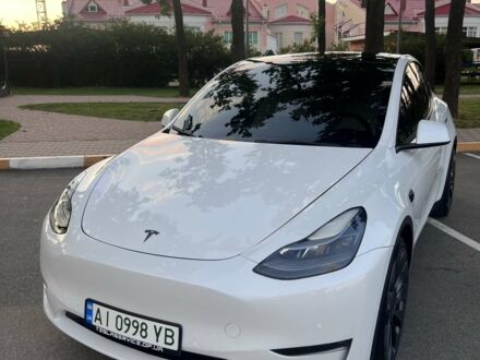 Белый Тесла Model Y, объемом двигателя 0 л и пробегом 131 тыс. км за 20500 $, фото 1 на Automoto.ua