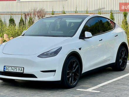 Белый Тесла Model Y, объемом двигателя 0 л и пробегом 67 тыс. км за 22800 $, фото 1 на Automoto.ua