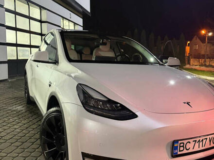 Білий Тесла Model Y, об'ємом двигуна 0 л та пробігом 25 тис. км за 22999 $, фото 1 на Automoto.ua