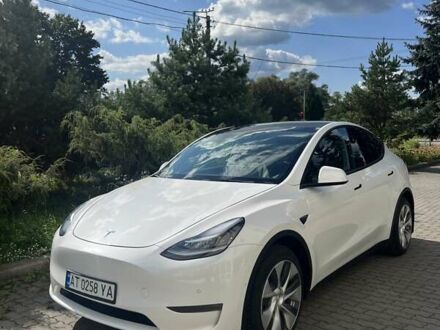 Білий Тесла Model Y, об'ємом двигуна 0 л та пробігом 21 тис. км за 35800 $, фото 1 на Automoto.ua