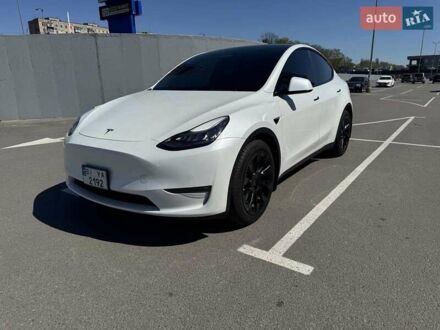 Тесла Model Y 2021 в Полтаве на Automoto.ua Белый Тесла Model Y, объемом двигателя 0 л и пробегом 98 тыс. км за 26800 $, фото 1 на Automoto.ua
