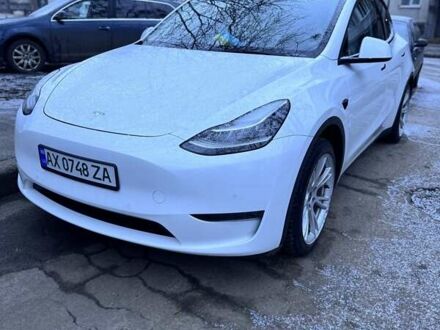 Тесла Model Y 2021 в Харькове на Automoto.ua Белый Тесла Model Y, объемом двигателя 0 л и пробегом 65 тыс. км за 29500 $, фото 1 на Automoto.ua