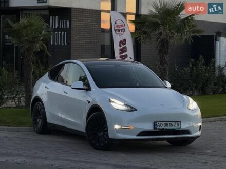Белый Тесла Model Y, объемом двигателя 0 л и пробегом 78 тыс. км за 23700 $, фото 1 на Automoto.ua