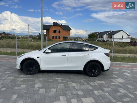 Тесла Model Y 2021 в Хусте на Automoto.ua Белый Тесла Model Y, объемом двигателя 0 л и пробегом 49 тыс. км за 27500 $, фото 1 на Automoto.ua