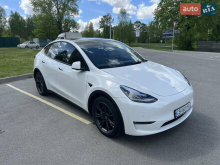 Тесла Model Y 2021 в Чернигове на Automoto.ua Белый Тесла Model Y, объемом двигателя 0 л и пробегом 40 тыс. км за 27900 $, фото 1 на Automoto.ua