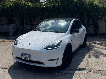 Тесла Model Y 2021 в Запорожье на Automoto.ua Белый Тесла Model Y, объемом двигателя 0 л и пробегом 84 тыс. км за 22000 $, фото 1 на Automoto.ua