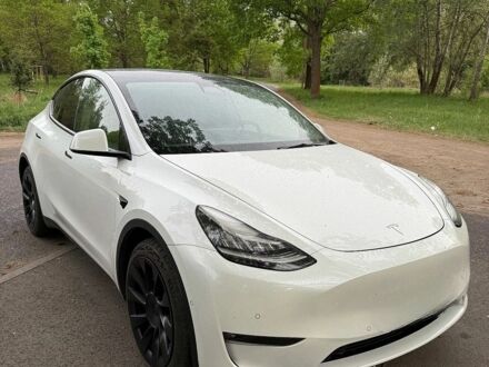Белый Тесла Model Y, объемом двигателя 0 л и пробегом 54 тыс. км за 19000 $, фото 1 на Automoto.ua