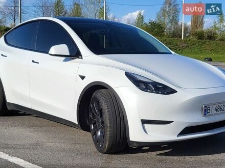 Белый Тесла Model Y, объемом двигателя 0 л и пробегом 69 тыс. км за 29500 $, фото 1 на Automoto.ua