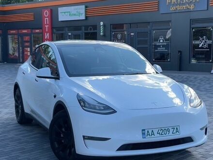 Белый Тесла Model Y, объемом двигателя 0 л и пробегом 129 тыс. км за 21900 $, фото 1 на Automoto.ua