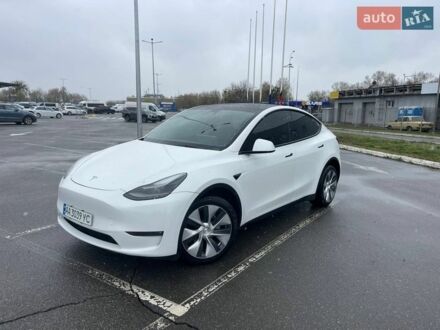 Білий Тесла Model Y, об'ємом двигуна 0 л та пробігом 69 тис. км за 23900 $, фото 1 на Automoto.ua