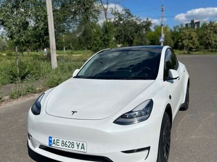 Білий Тесла Model Y, об'ємом двигуна 0 л та пробігом 124 тис. км за 22500 $, фото 1 на Automoto.ua