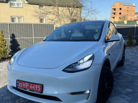 Белый Тесла Model Y, объемом двигателя 0 л и пробегом 74 тыс. км за 23500 $, фото 1 на Automoto.ua