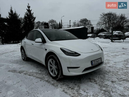 Белый Тесла Model Y, объемом двигателя 0 л и пробегом 34 тыс. км за 23000 $, фото 1 на Automoto.ua