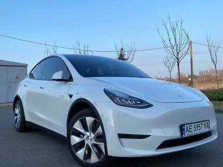 Белый Тесла Model Y, объемом двигателя 0 л и пробегом 70 тыс. км за 26750 $, фото 1 на Automoto.ua