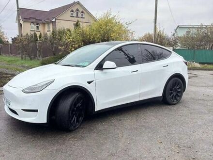 Белый Тесла Model Y, объемом двигателя 0 л и пробегом 125 тыс. км за 22000 $, фото 1 на Automoto.ua