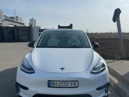 Білий Тесла Model Y, об'ємом двигуна 0 л та пробігом 75 тис. км за 29000 $, фото 1 на Automoto.ua
