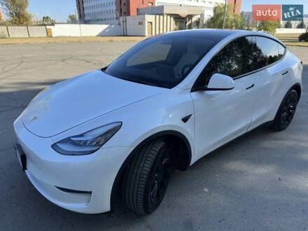 Тесла Model Y 2021 у Києві на Automoto.ua Білий Тесла Model Y, об'ємом двигуна 0 л та пробігом 73 тис. км за 29400 $, фото 1 на Automoto.ua