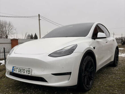 Белый Тесла Model Y, объемом двигателя 0 л и пробегом 70 тыс. км за 25000 $, фото 1 на Automoto.ua
