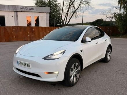 Белый Тесла Model Y, объемом двигателя 0 л и пробегом 115 тыс. км за 23300 $, фото 1 на Automoto.ua