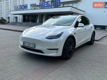 Тесла Model Y 2021 в Тернополе на Automoto.ua Белый Тесла Model Y, объемом двигателя 0 л и пробегом 79 тыс. км за 24000 $, фото 1 на Automoto.ua