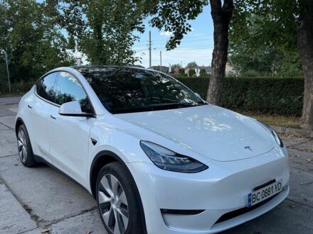Білий Тесла Model Y, об'ємом двигуна 0 л та пробігом 86 тис. км за 21300 $, фото 1 на Automoto.ua
