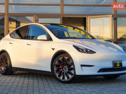 Белый Тесла Model Y, объемом двигателя 0 л и пробегом 21 тыс. км за 31500 $, фото 1 на Automoto.ua