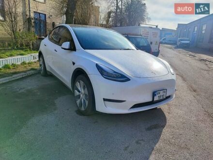 Белый Тесла Model Y, объемом двигателя 0 л и пробегом 55 тыс. км за 33800 $, фото 1 на Automoto.ua