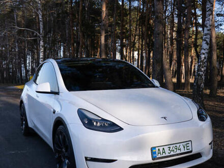 Белый Тесла Model Y, объемом двигателя 0 л и пробегом 73 тыс. км за 26700 $, фото 1 на Automoto.ua