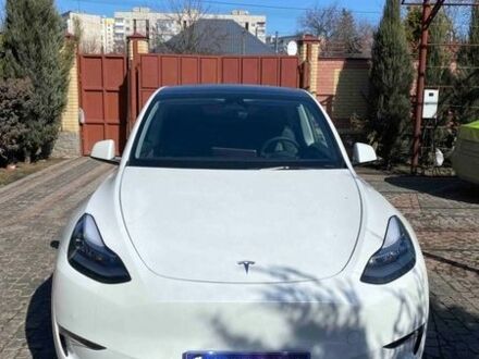 Белый Тесла Model Y, объемом двигателя 0 л и пробегом 50 тыс. км за 24800 $, фото 1 на Automoto.ua