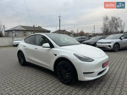 Белый Тесла Model Y, объемом двигателя 0 л и пробегом 29 тыс. км за 21700 $, фото 1 на Automoto.ua