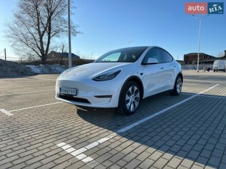Белый Тесла Model Y, объемом двигателя 0 л и пробегом 148 тыс. км за 22300 $, фото 1 на Automoto.ua
