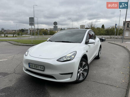 Тесла Model Y 2022 в Виннице на Automoto.ua Белый Тесла Model Y, объемом двигателя 0 л и пробегом 82 тыс. км за 25499 $, фото 1 на Automoto.ua