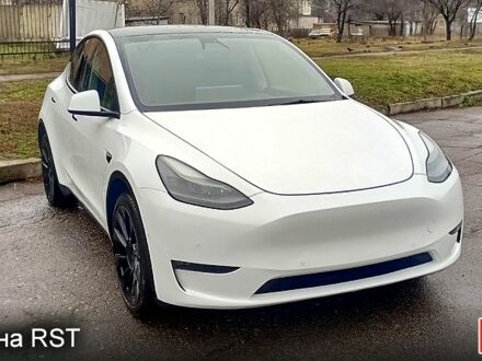 Белый Тесла Model Y, объемом двигателя 0 л и пробегом 7 тыс. км за 24500 $, фото 1 на Automoto.ua