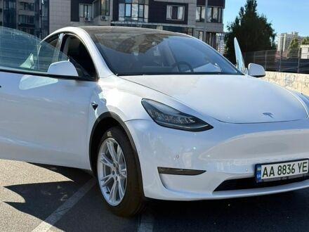 Білий Тесла Model Y, об'ємом двигуна 0 л та пробігом 101 тис. км за 25000 $, фото 1 на Automoto.ua