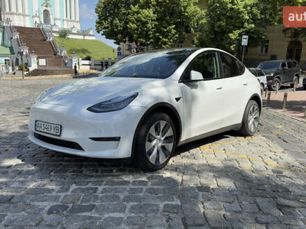 Тесла Model Y 2022 в Киеве на Automoto.ua Белый Тесла Model Y, объемом двигателя 0 л и пробегом 7 тыс. км за 35200 $, фото 1 на Automoto.ua