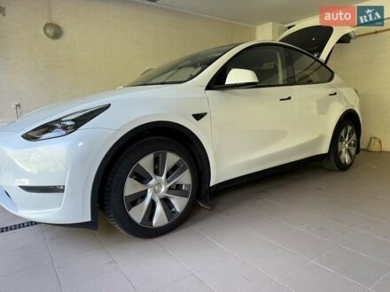 Белый Тесла Model Y, объемом двигателя 0 л и пробегом 76 тыс. км за 32800 $, фото 1 на Automoto.ua