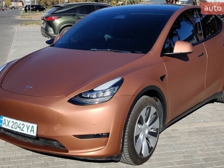 Белый Тесла Model Y, объемом двигателя 0 л и пробегом 85 тыс. км за 29000 $, фото 1 на Automoto.ua