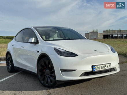 Тесла Model Y 2022 в Сумах на Automoto.ua Белый Тесла Model Y, объемом двигателя 0 л и пробегом 51 тыс. км за 31000 $, фото 1 на Automoto.ua